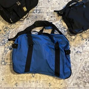 Blue locking carryall bag